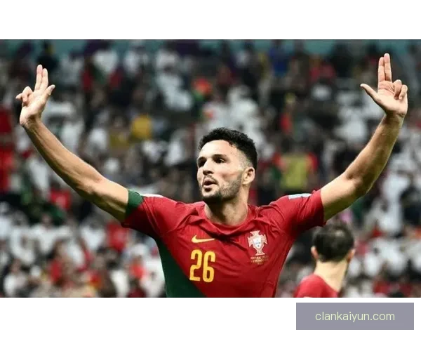 阿什拉夫在沙特转会传闻中持续被关注，未来动向值得期待