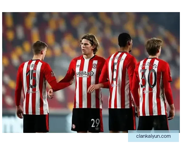 富勒姆主帅风格引发关注，球队表现逐渐稳定提升