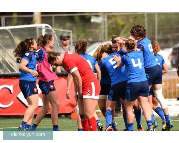 马丁内斯心理素质持续提升，展现出出色的比赛应对能力与稳定表现